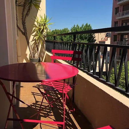 Superbe Appartement, 3 Chambres, Gare St Charles Lejlighed